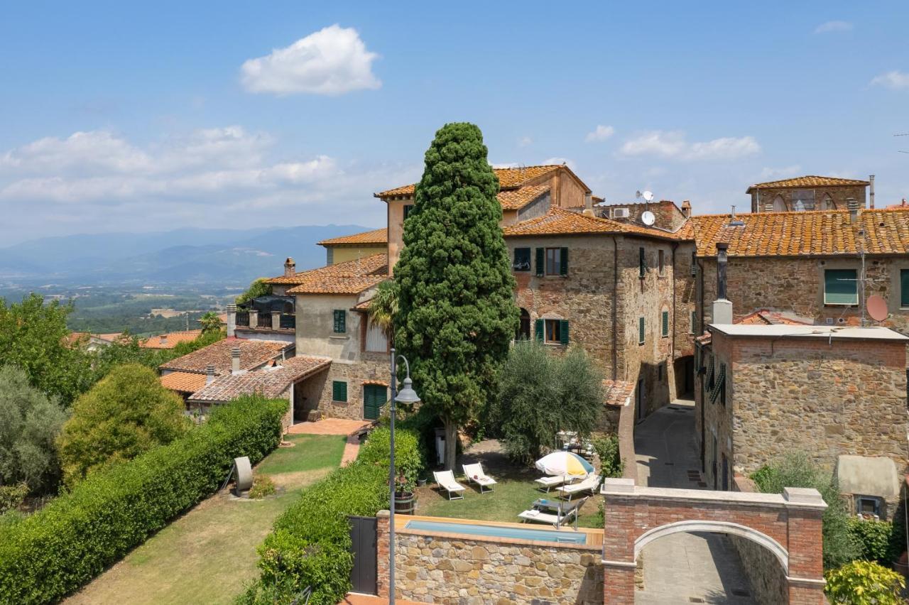 Fracassini Villa *